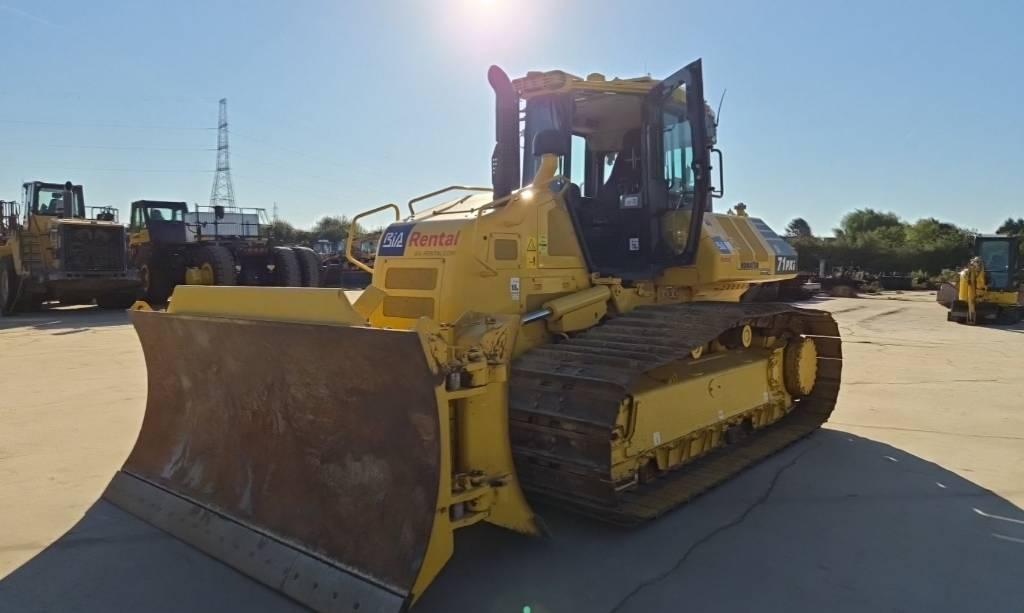 Komatsu D71PXI-24E0 Rupsdozers