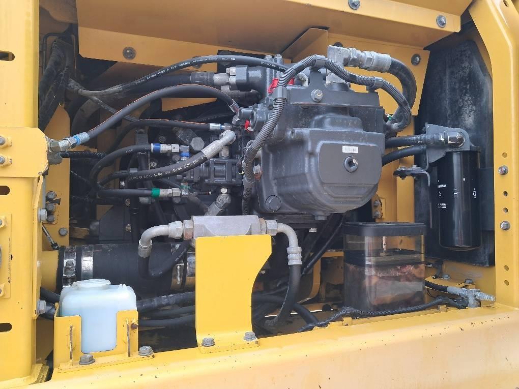 Komatsu HB365LC-3 Hybrid Rupsgraafmachines