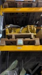 Komatsu D37PX-23 / -24 BRACKET - 11Y-21-41471