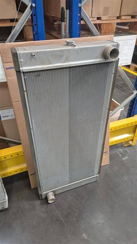 Komatsu RADIATOR 421-03-31551 Radiatoren
