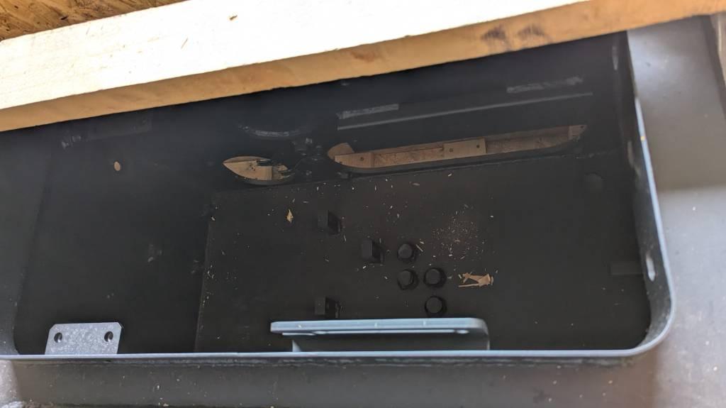 Komatsu WA600-8 BATTERY BOX 426-06-61211 Chassis en ophanging
