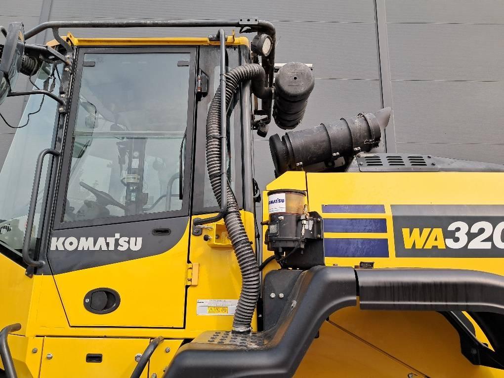 Komatsu WA320-8 High Lift Wielladers