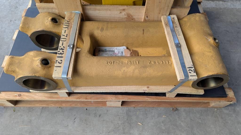 Komatsu PC210LC-8 LINK 20Y-70-33121 Gieken en dippers
