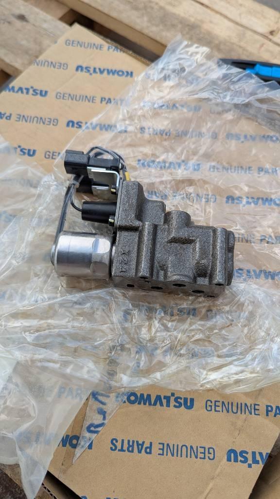 Komatsu VALVA ASSY 14X-15-00022 Hydraulics